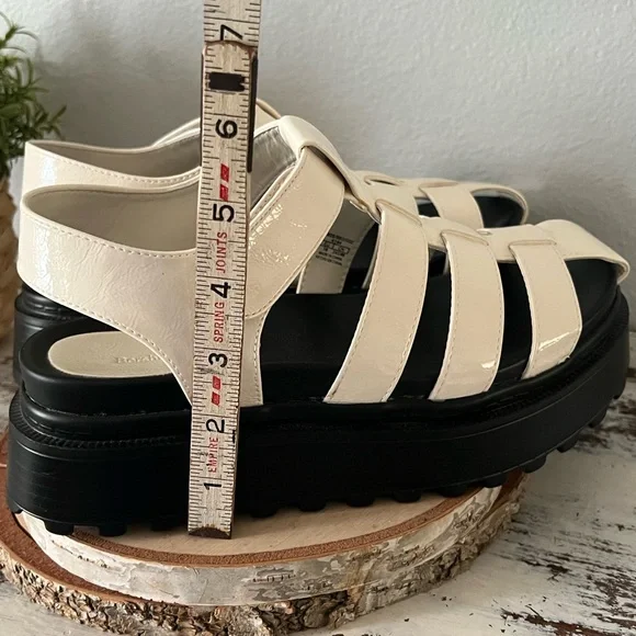 NEW Women's Y2K Lug Sole Fisherman Cage Sandals Fit As Size 9 EU 38 Bershka NWT - Picture 12 of 14